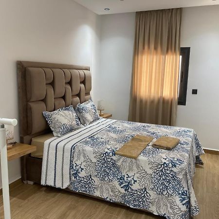 Appartement En M'Diq Centre Ville Pres De La Plage Ngoại thất bức ảnh