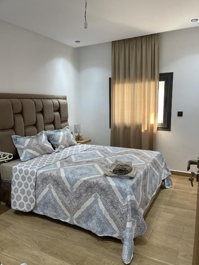 Appartement En M'Diq Centre Ville Pres De La Plage Ngoại thất bức ảnh